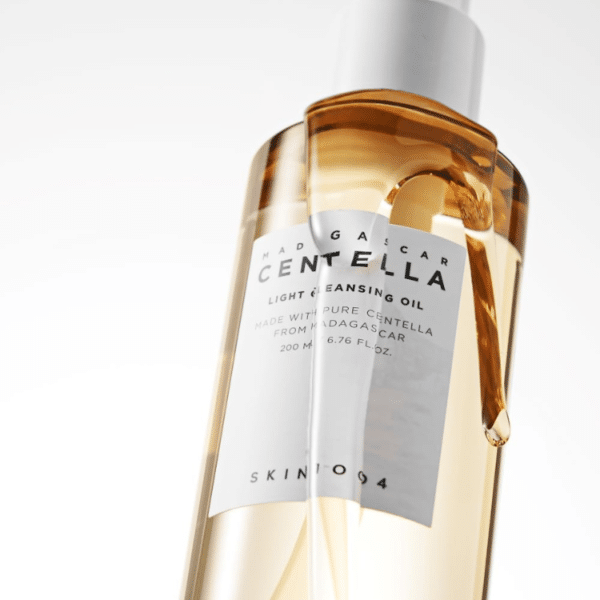 روغن پاک‌کننده سبک سنتلا اسکین 1004 Centella Light Cleansing Oil